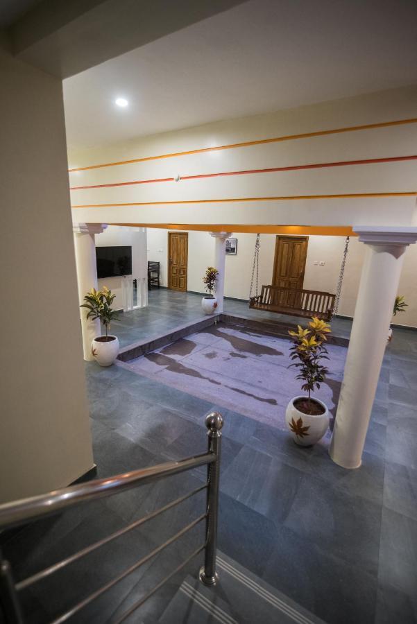 Saffron Vilva Hotel Pondicherry Bagian luar foto
