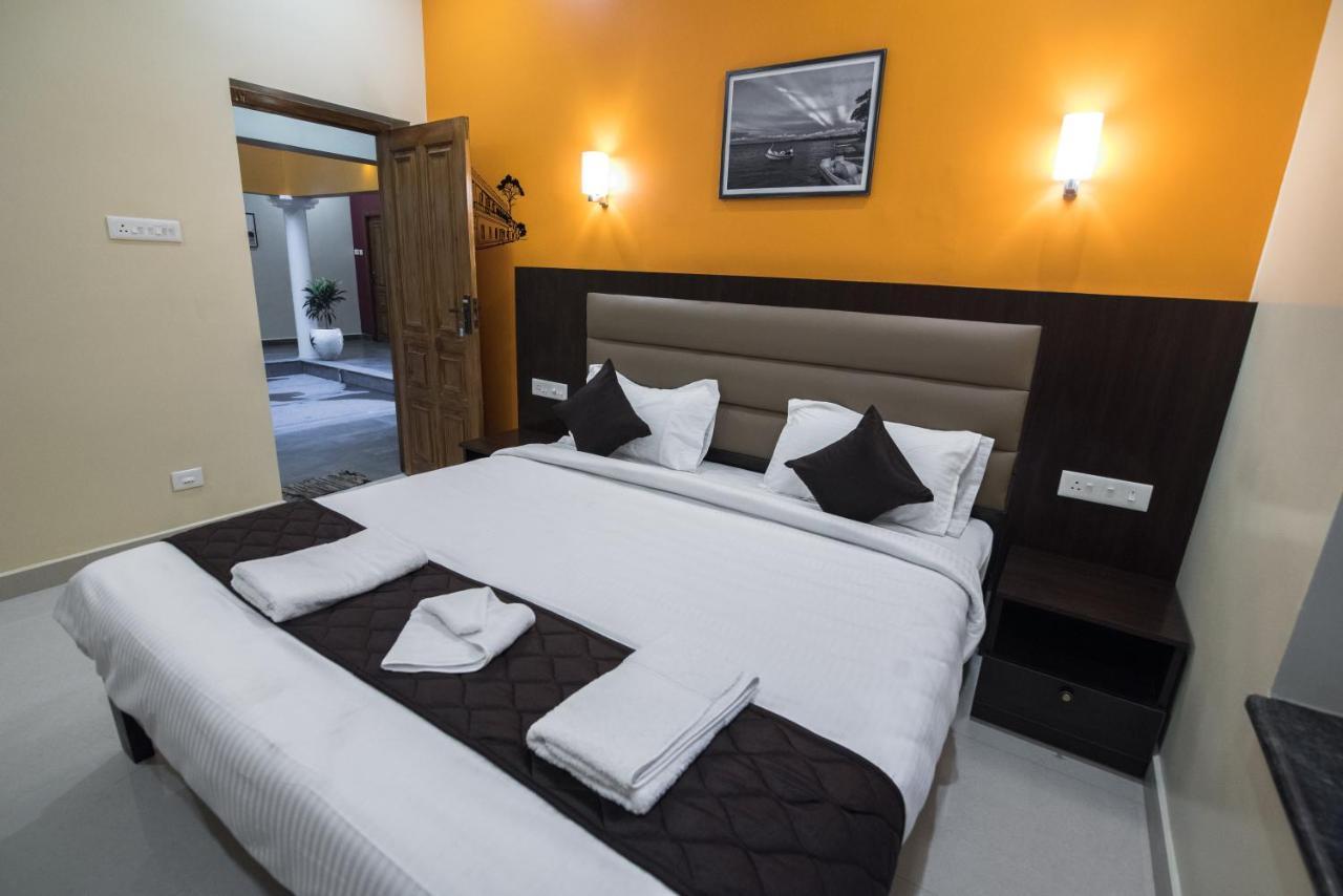 Saffron Vilva Hotel Pondicherry Bagian luar foto