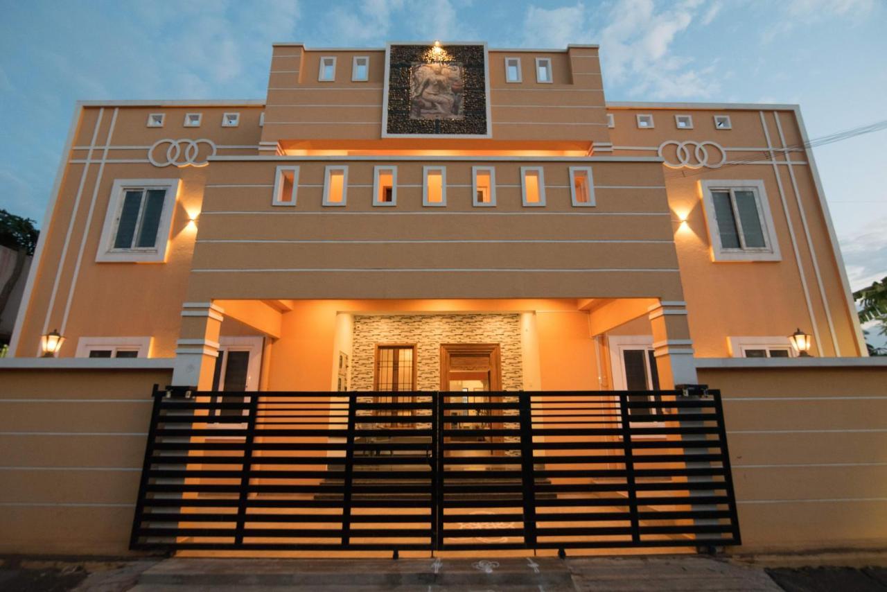 Saffron Vilva Hotel Pondicherry Bagian luar foto