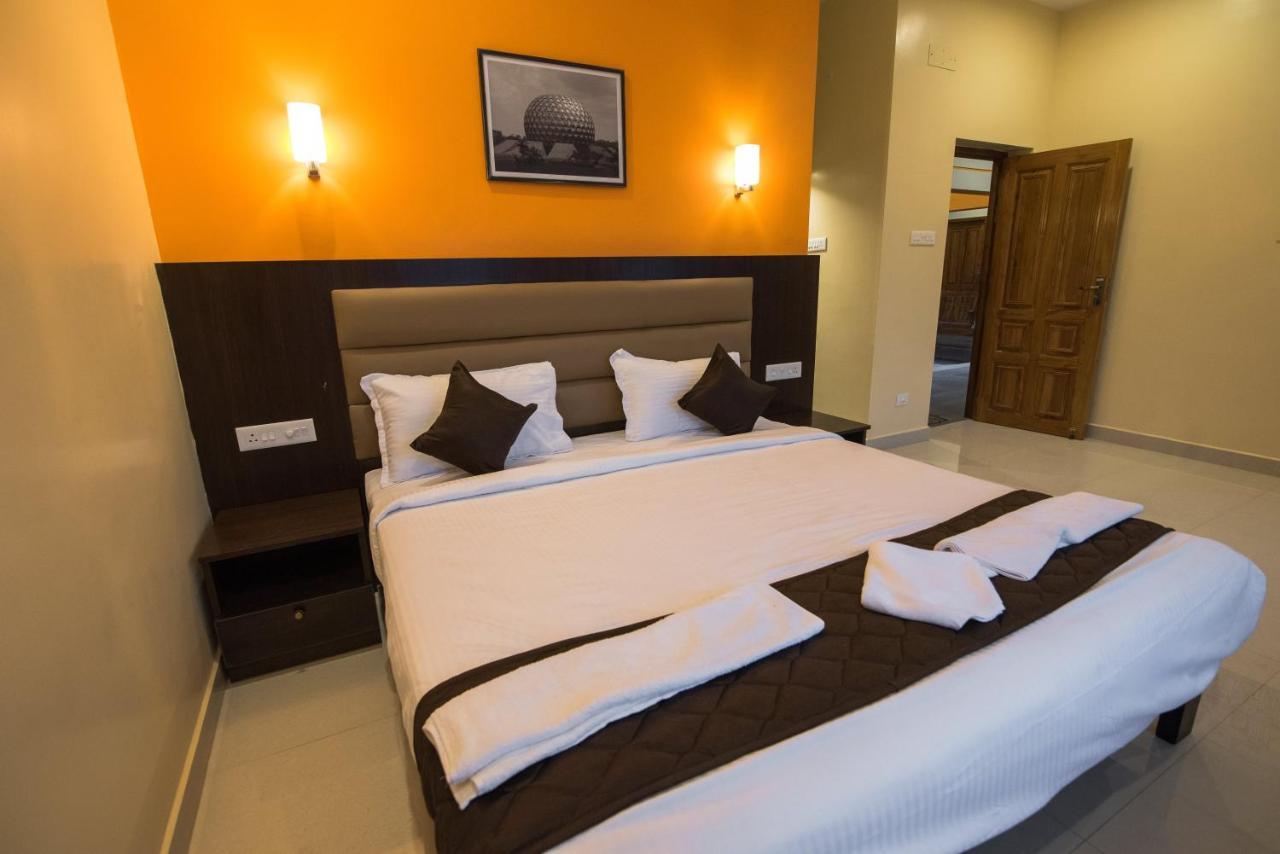 Saffron Vilva Hotel Pondicherry Bagian luar foto