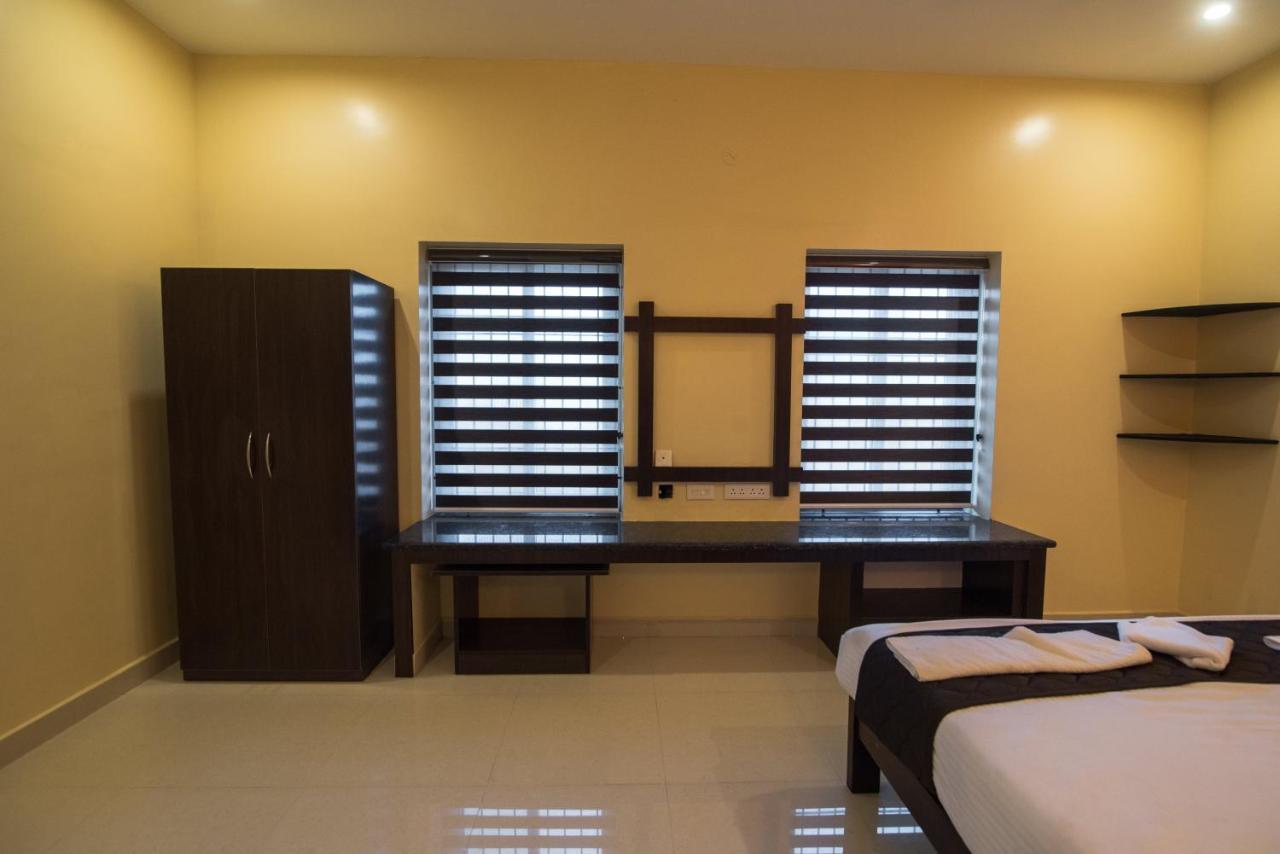 Saffron Vilva Hotel Pondicherry Bagian luar foto