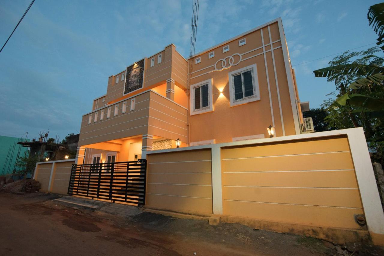 Saffron Vilva Hotel Pondicherry Bagian luar foto